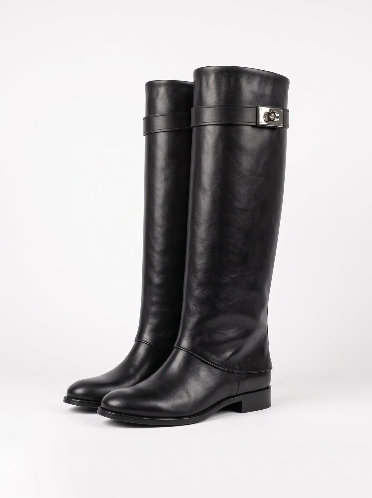 1720 - Bota tubular de piel auténtica negra con puño y accesorio