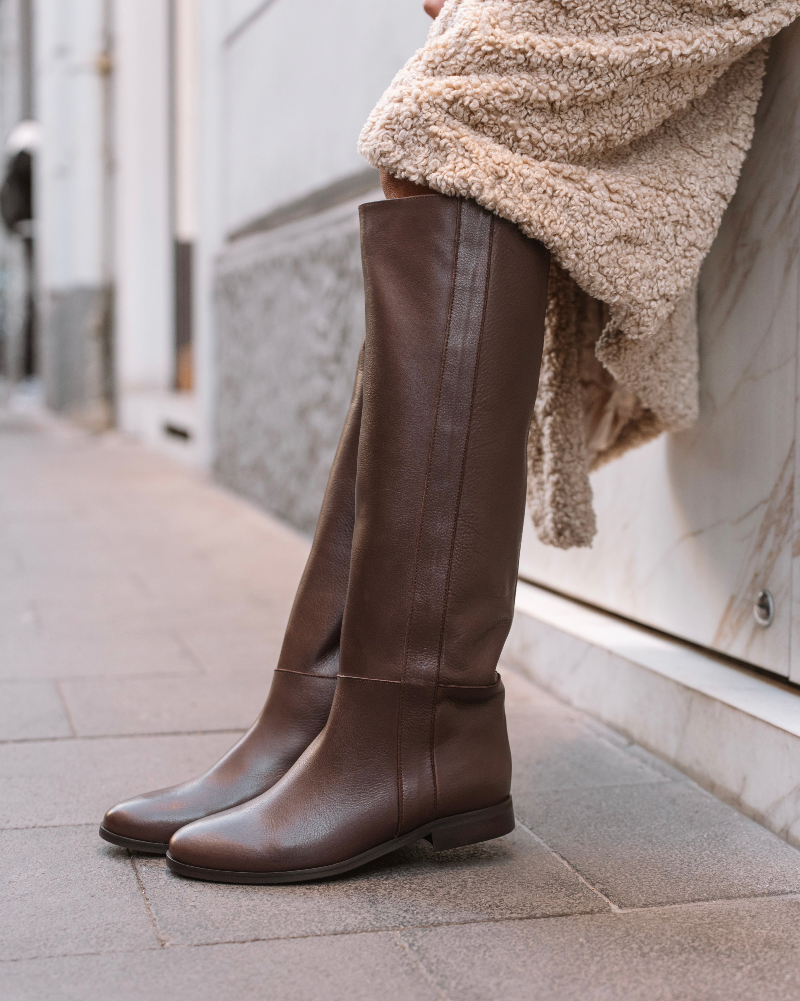 1130_NEW - Stivale tubolare in Vera Pelle Chocolate con striscia laterale