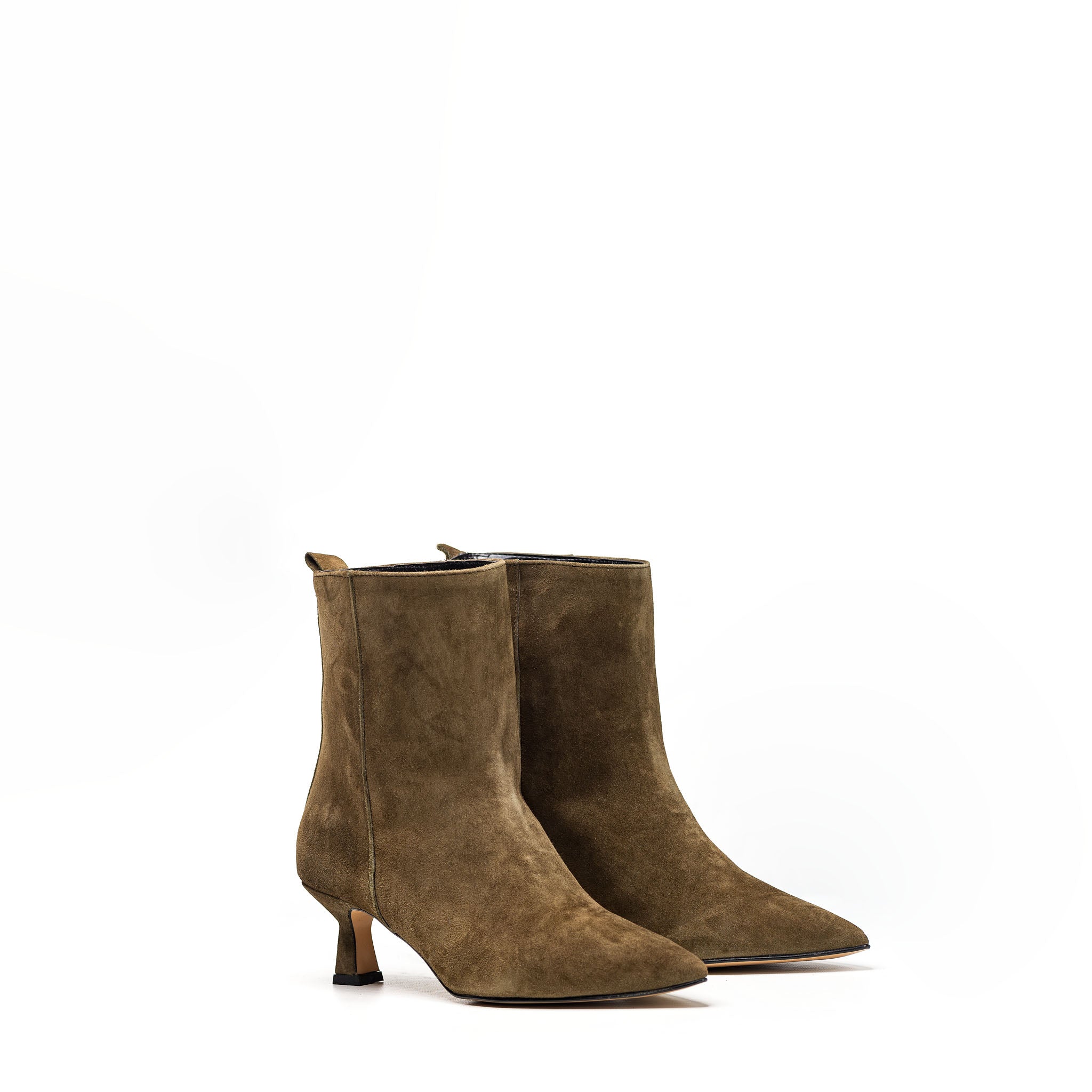 TR-347- Tubular ankle boot in real suede