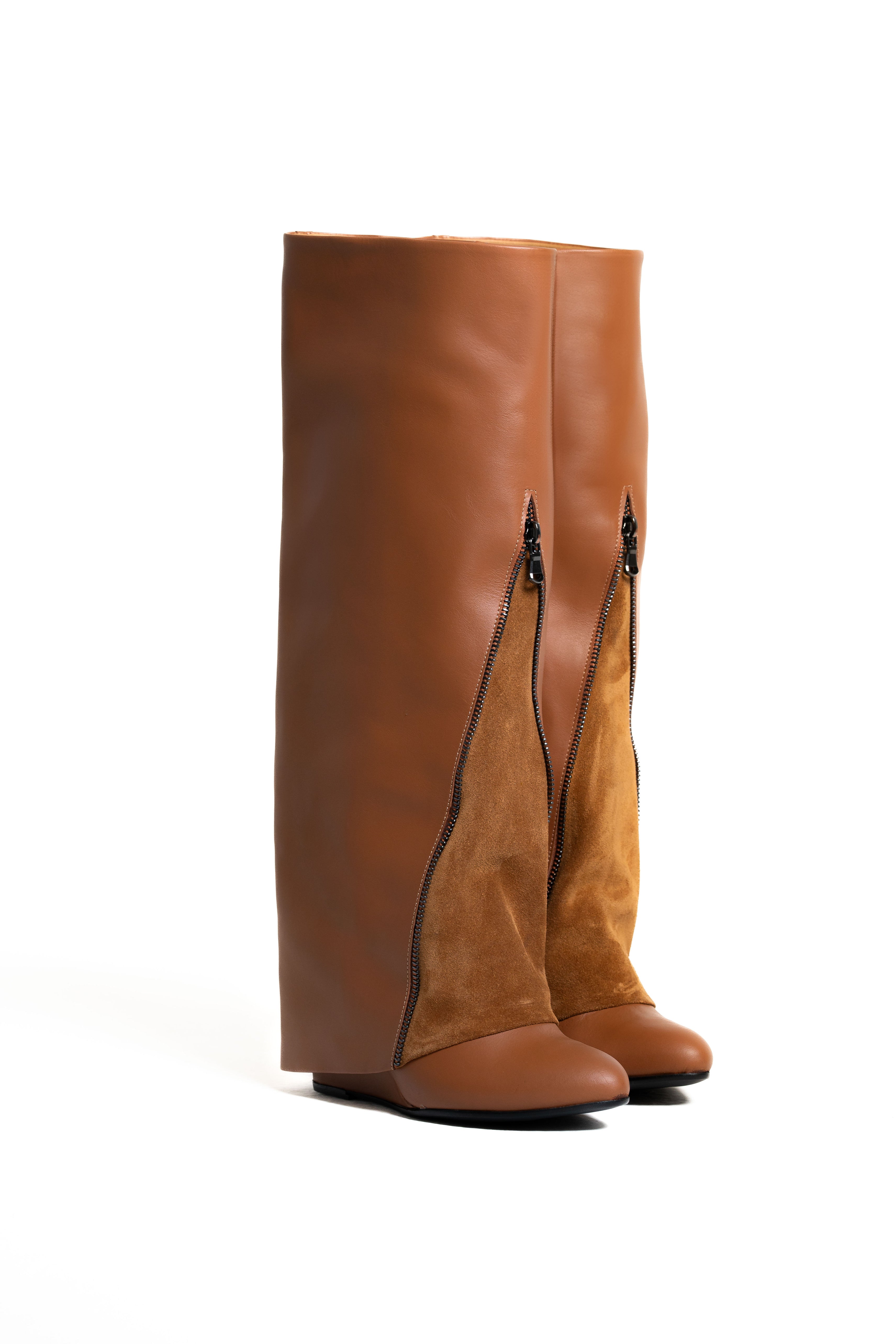 GV60 - Botín tubular en piel auténtica y ante auténtico con tacón/cuña de 7 cm