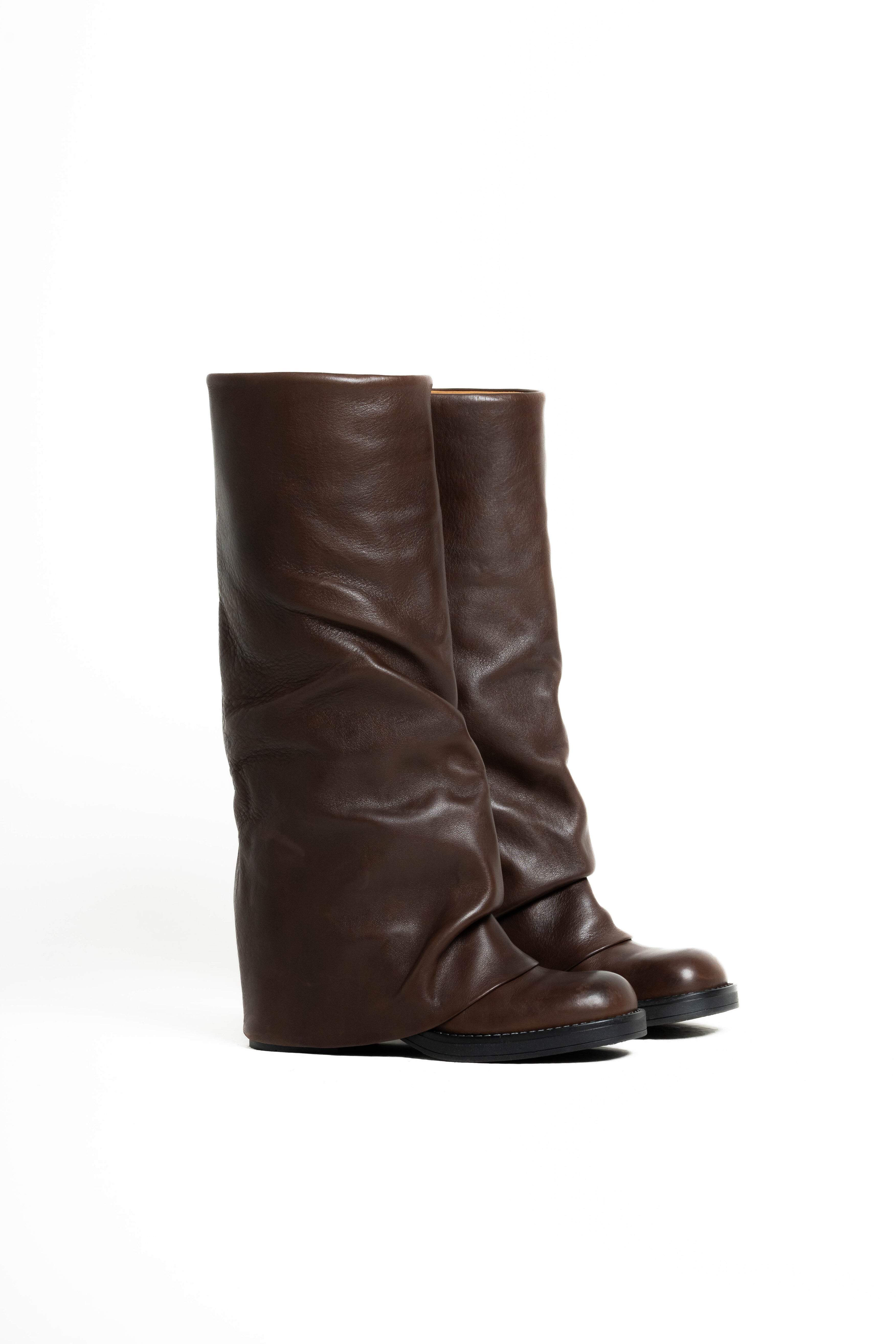 NIKITA - Stivale tubolare mood Biker Anfibio in Vera Pelle Cioccolato con Gambale Risvoltato e Fondo in Gomma