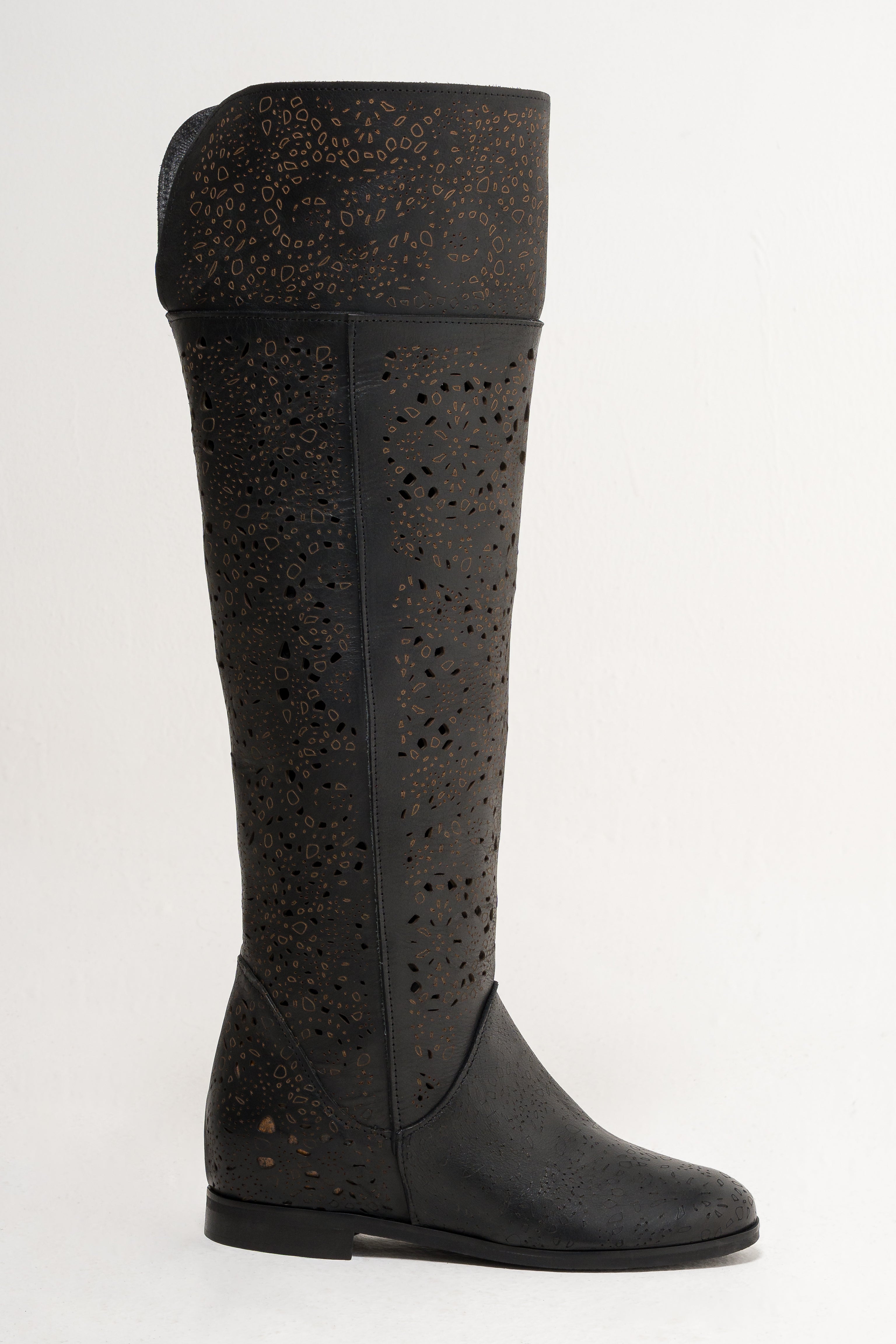 R1205_FLOWER - Knee-high tubular boot in perforated genuine leather with internal lift