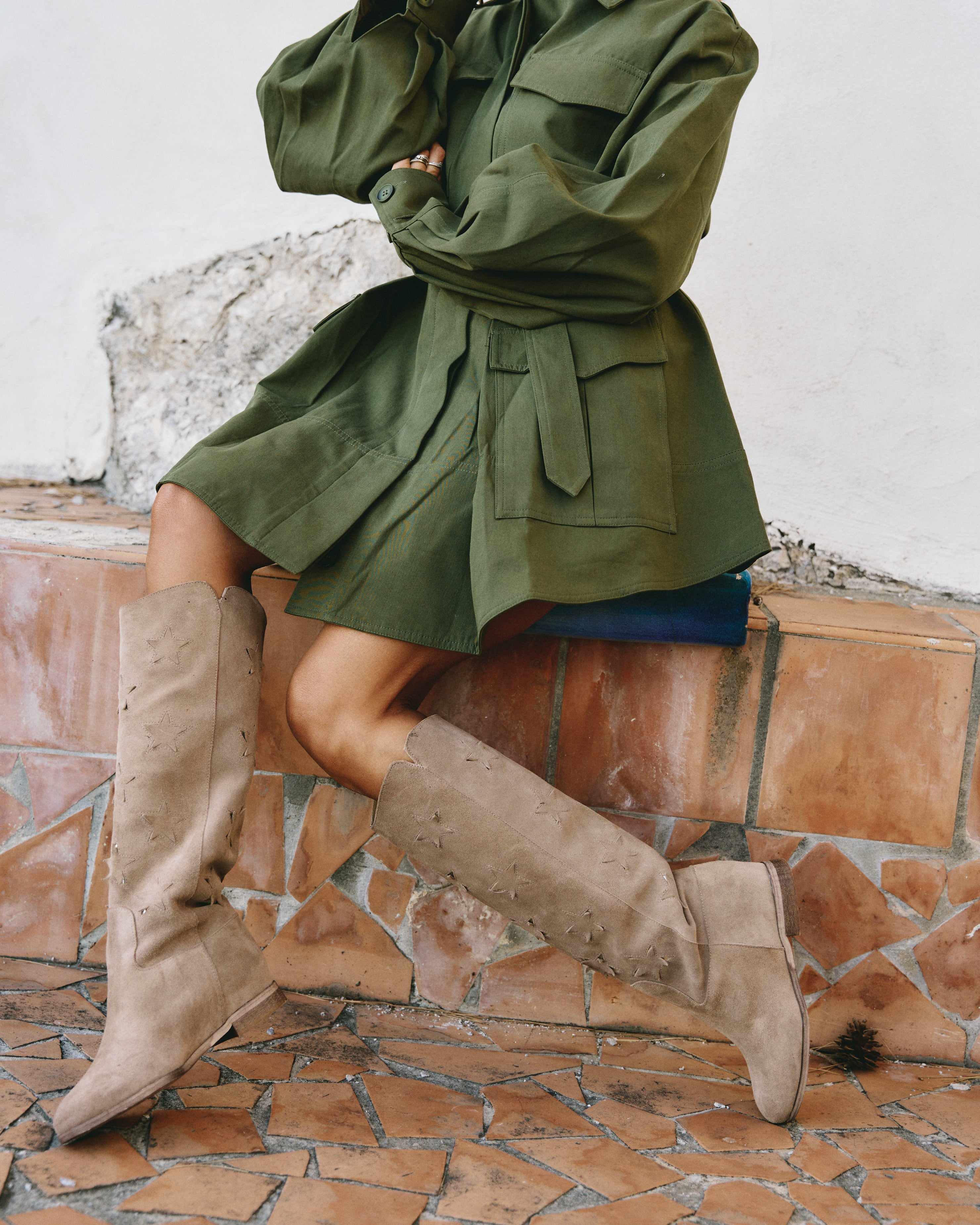 R30 STARS - Tubular boot in Daino suede with stars and internal lift