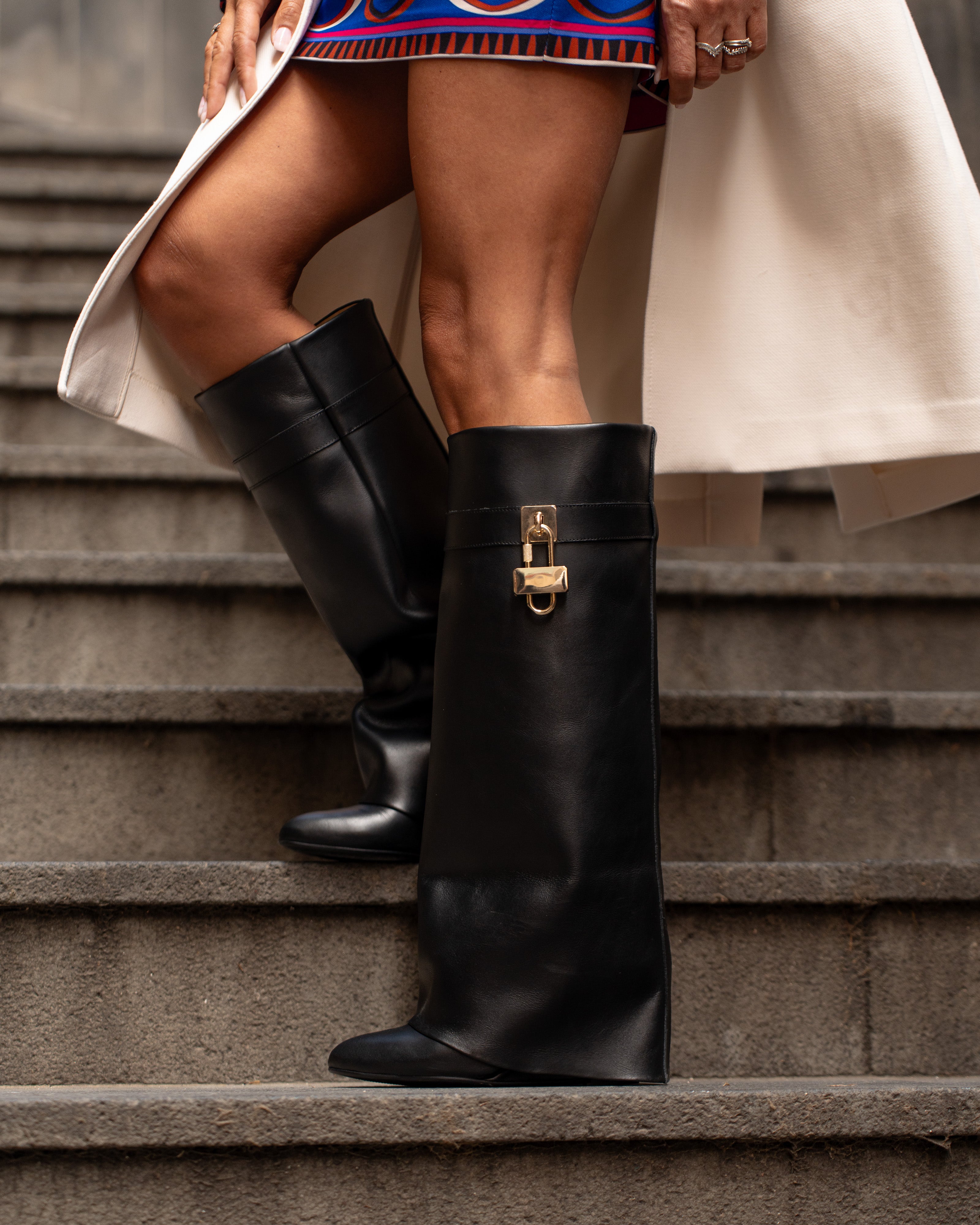 GV20 - Genuine Leather tubular boot with accessory and 7 Cm heel / wedge