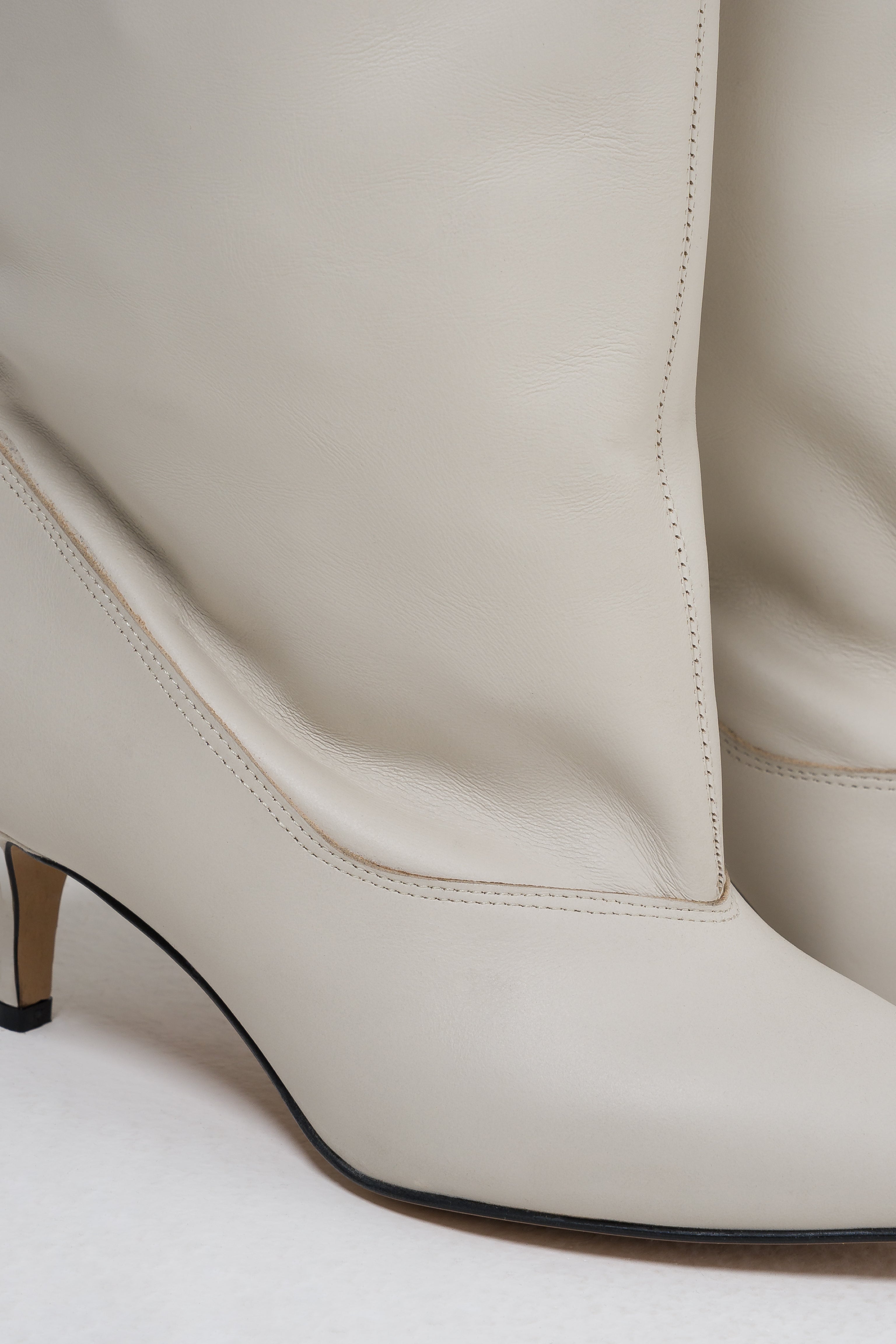ZENDAIA_LOW - Stivaletto Tubolare in Vera Pelle Panna con Tacco 5 Cm