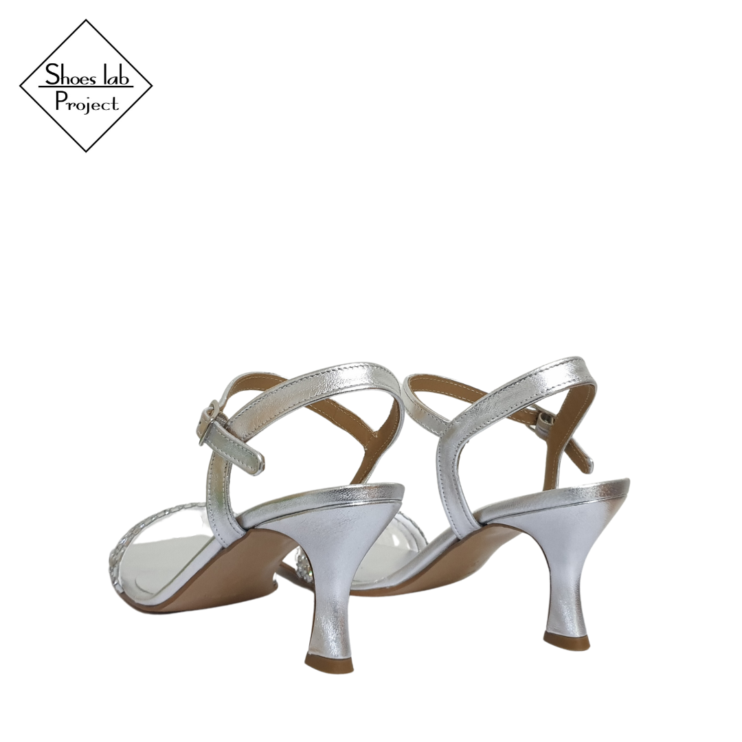 ARTEMIS_DIAMONDS - Sandalo gioiello in Vera Pelle Laminata Argentata con Tacco Rocchetto 7 Cm