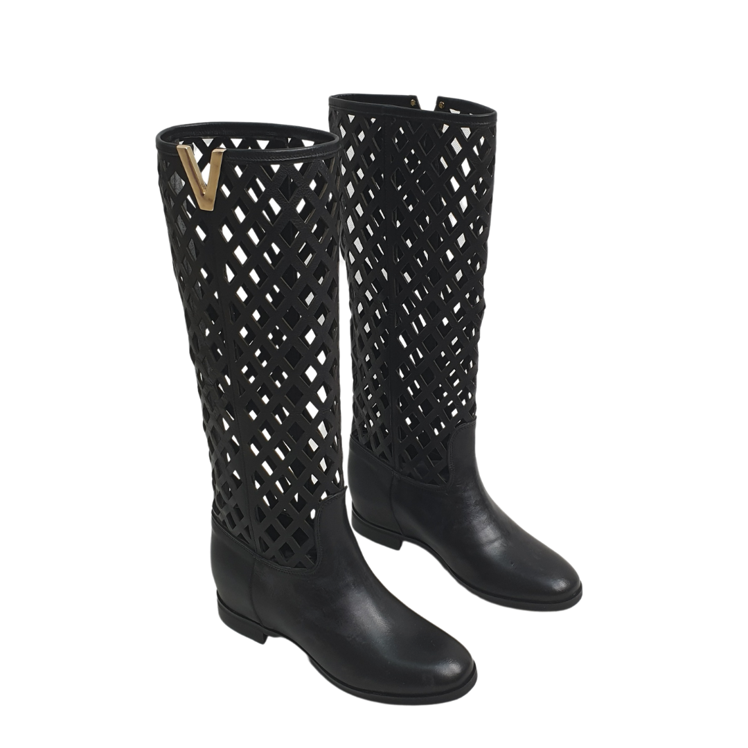 R120_NET - Tubular boot in Perforated Black Genuine Leather with golden accessory and internal rise