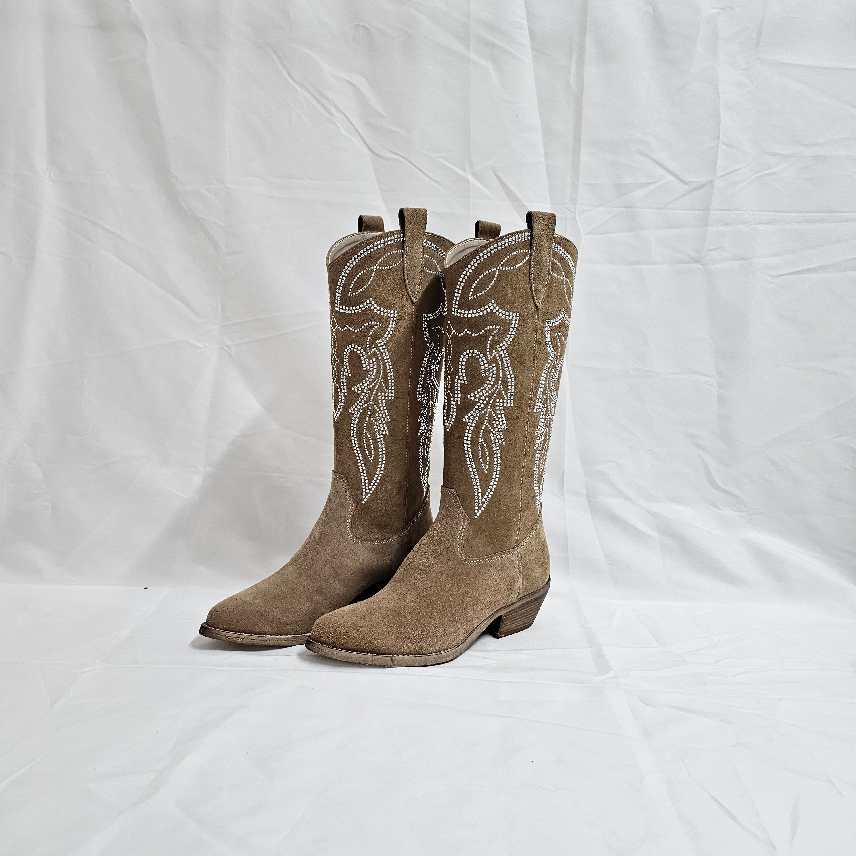 TEX 60 - Camperos mood boot in real suede with embroidery heel 4 cm