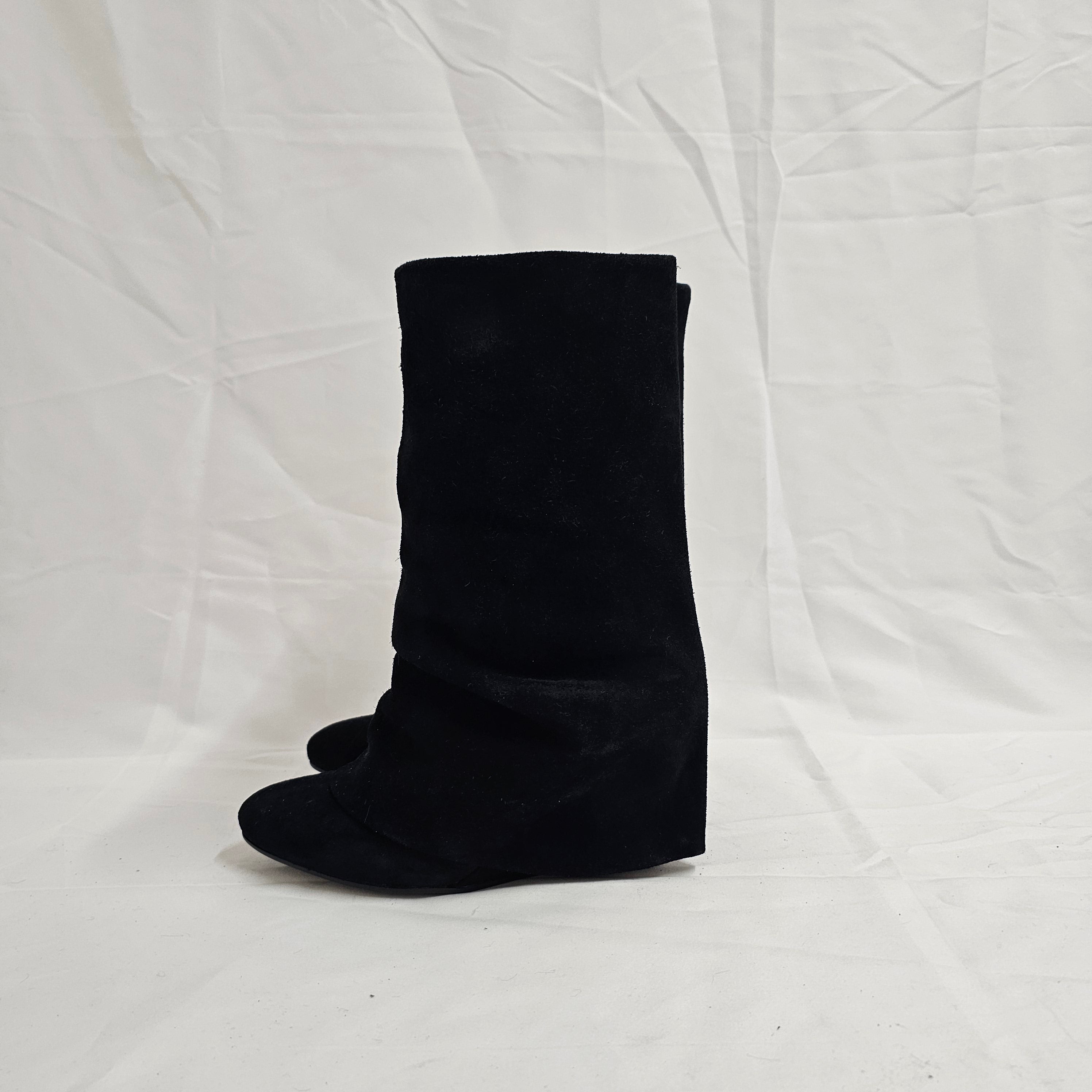 722 - Tubular ankle boot with cuff in real black suede with 7 cm heel/wedge