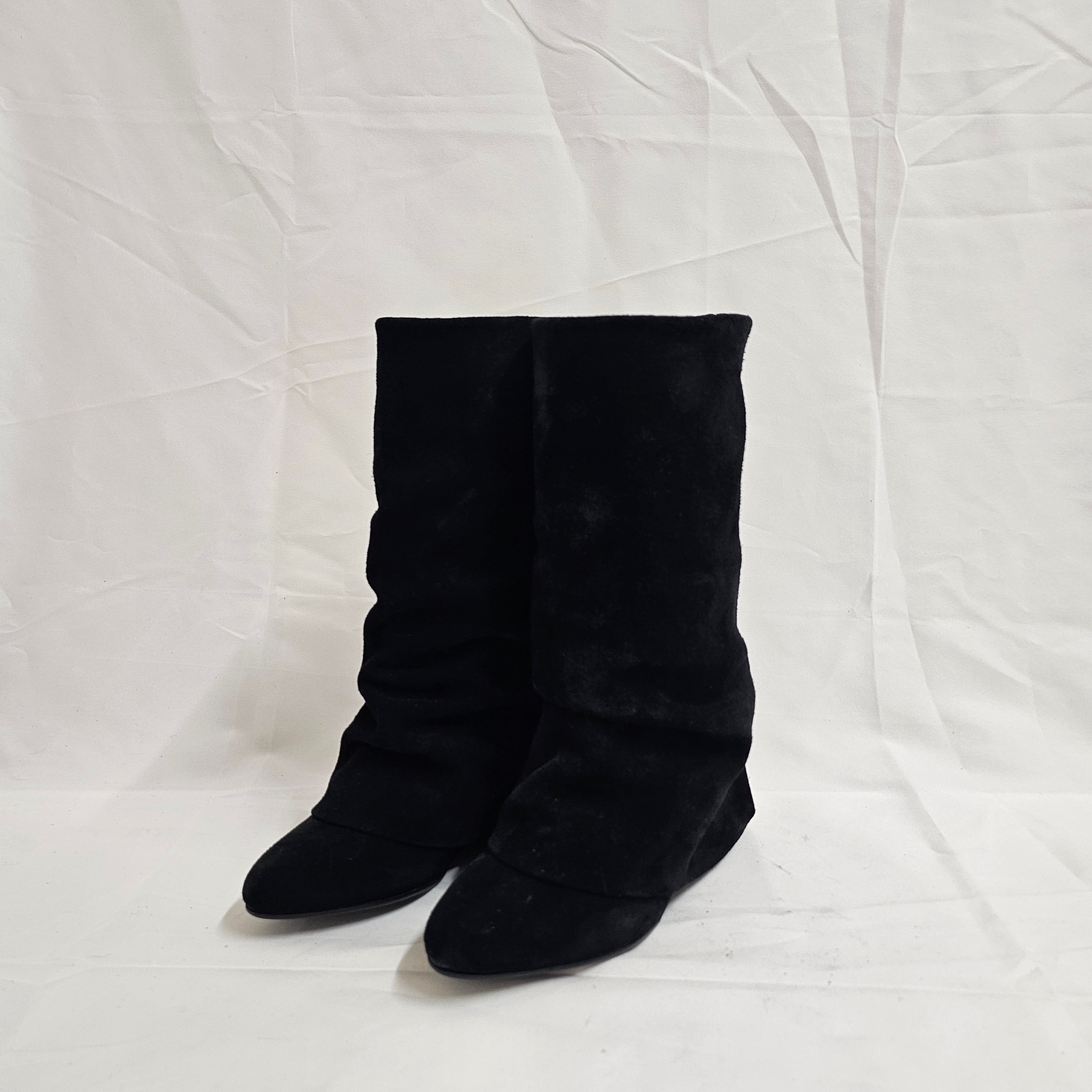 722 - Tubular ankle boot with cuff in real black suede with 7 cm heel/wedge