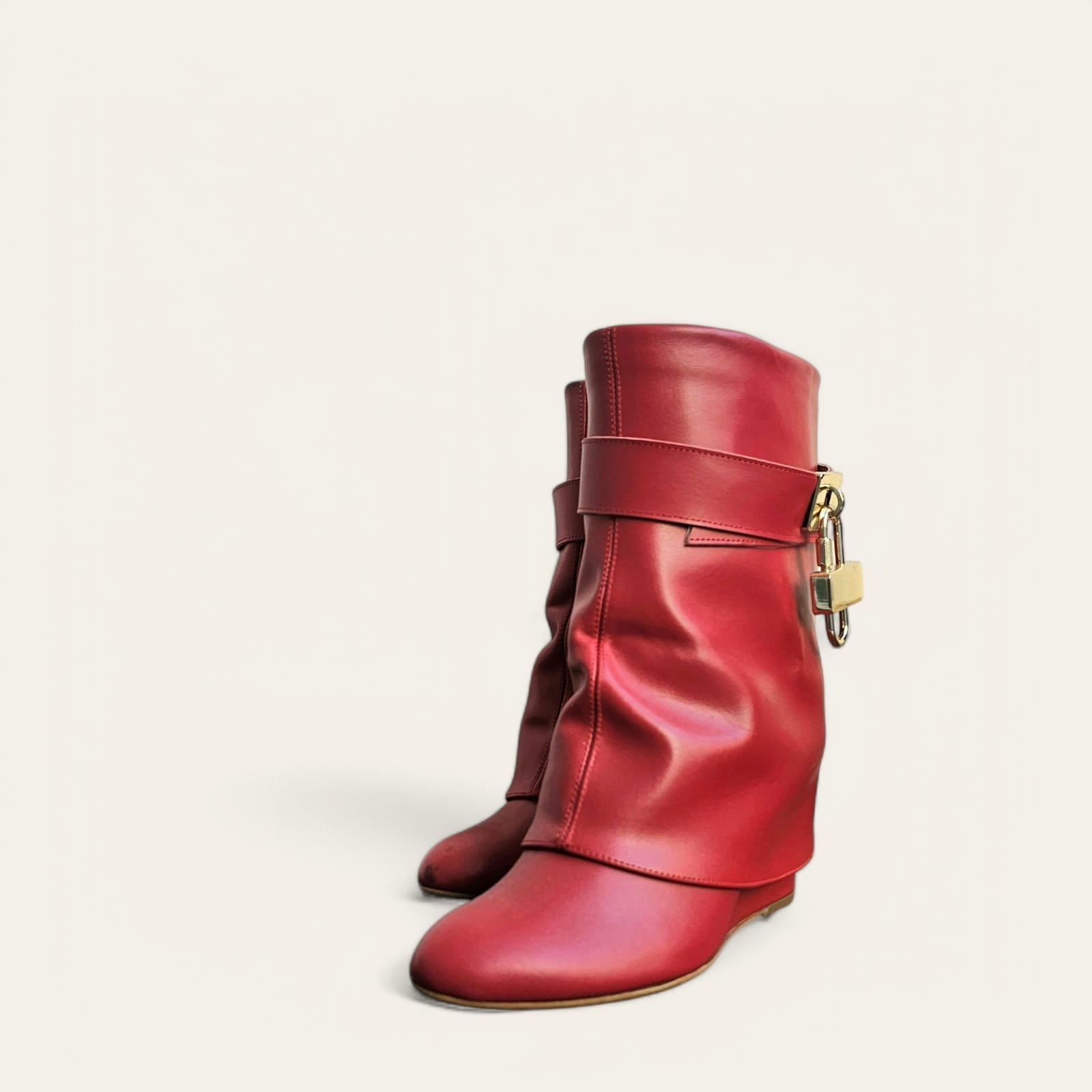 722 - Red Genuine Leather Tubular Ankle Boot with Cuff and Gold Accessory - 7cm Wedge