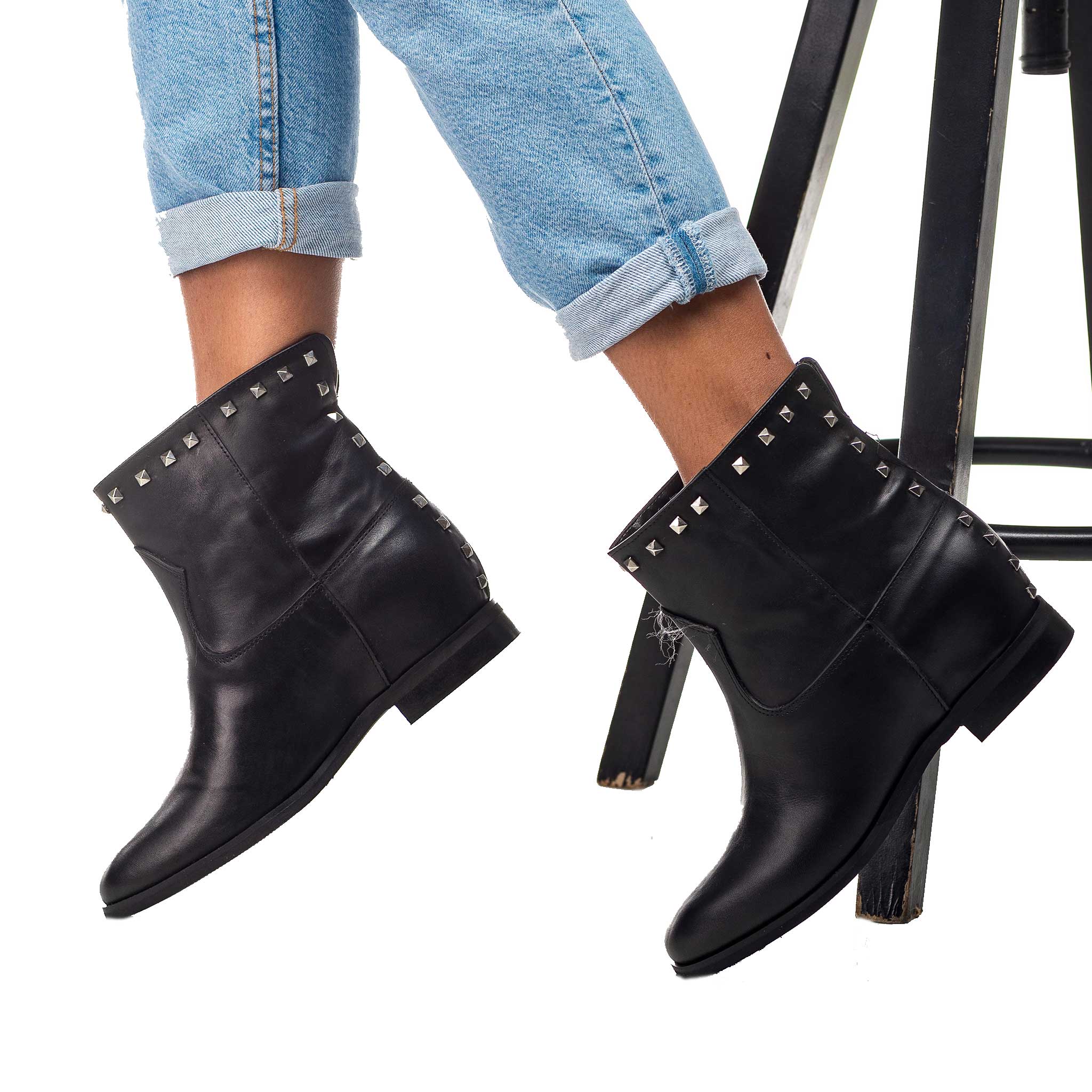 CHOO LOW - Genuine Leather Tubular Ankle Boot with Nickel Studs and Internal Raising