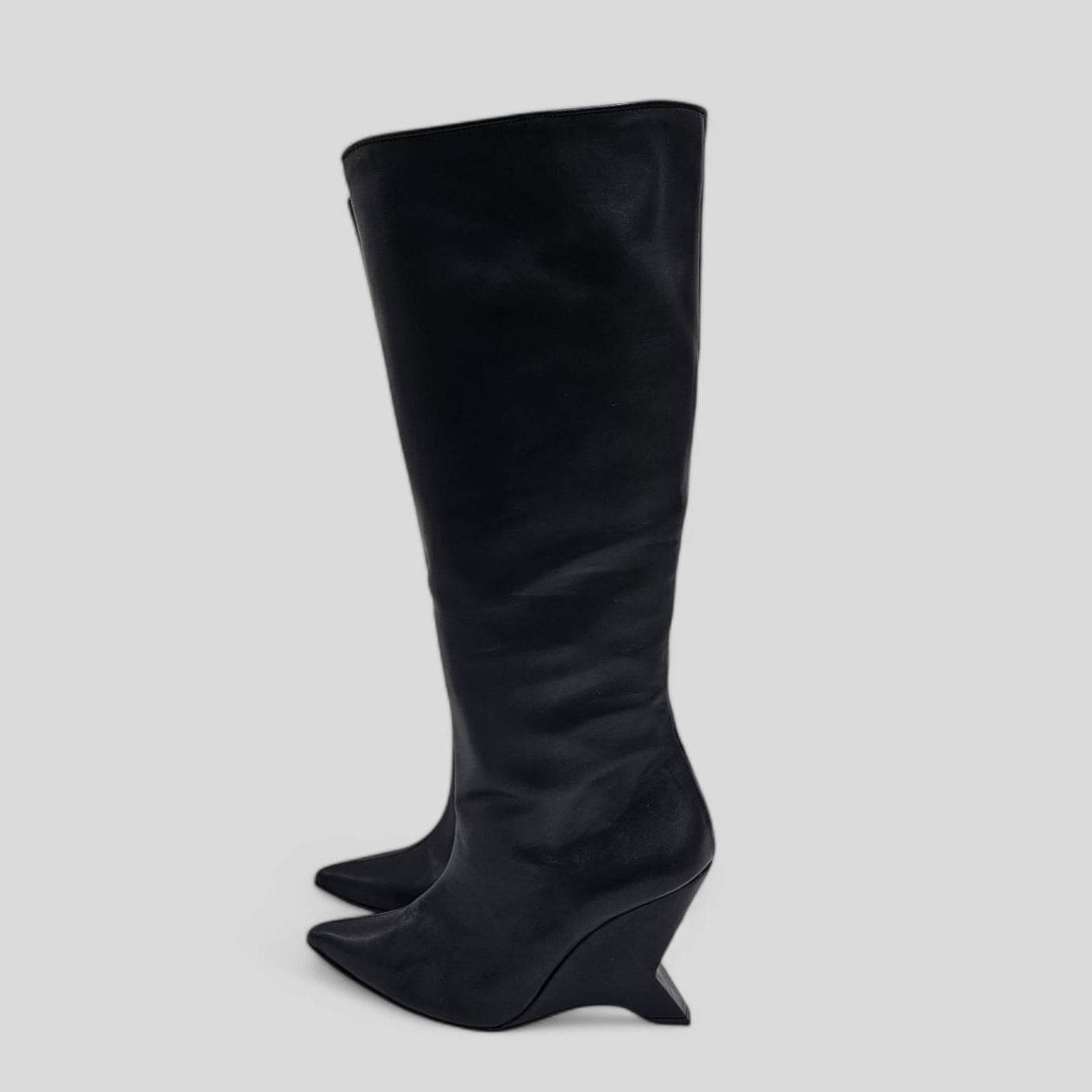 DEEJAY_TOP - Black Genuine Leather Tubular Boot with Asymmetric Wedge