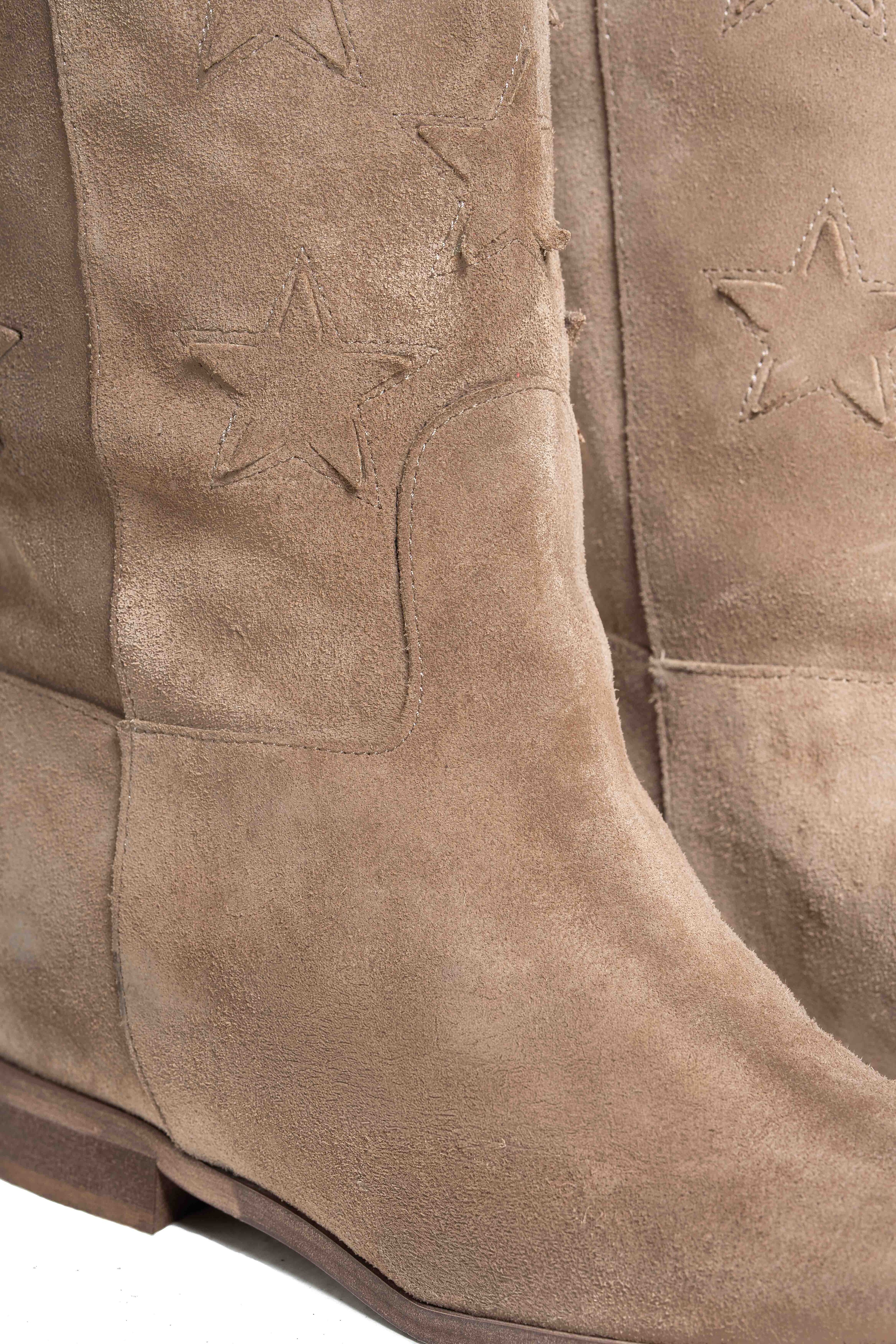 R30 STARS - Tubular boot in Daino suede with stars and internal lift