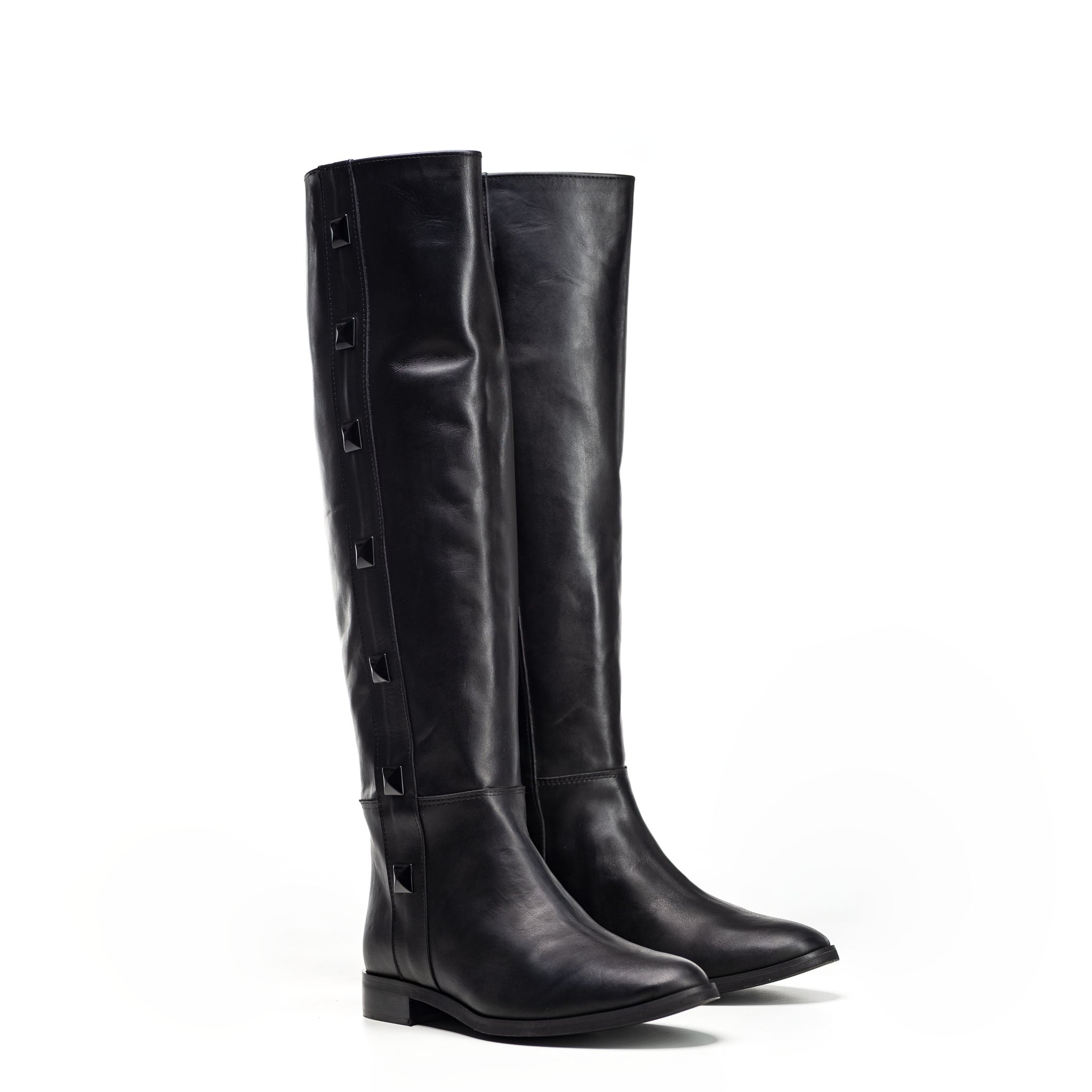 1125_BLACK_PYRAMID - Tubular Boot in Real Leather with Black Pyramid Buttons