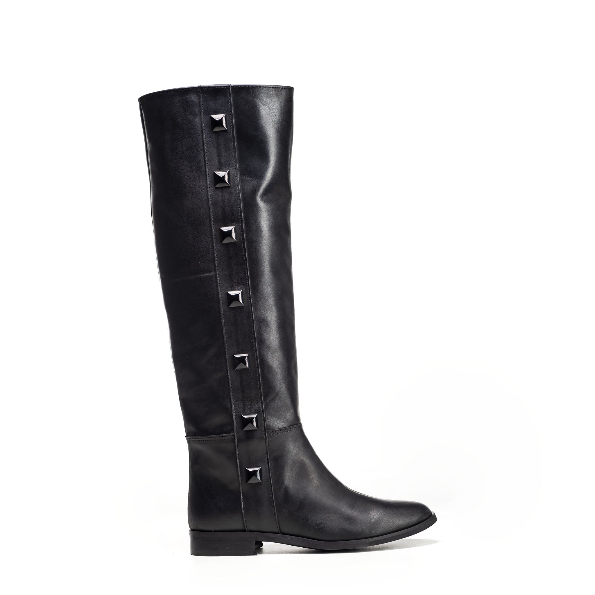 1125_BLACK_PYRAMID - Tubular Boot in Real Leather with Black Pyramid Buttons