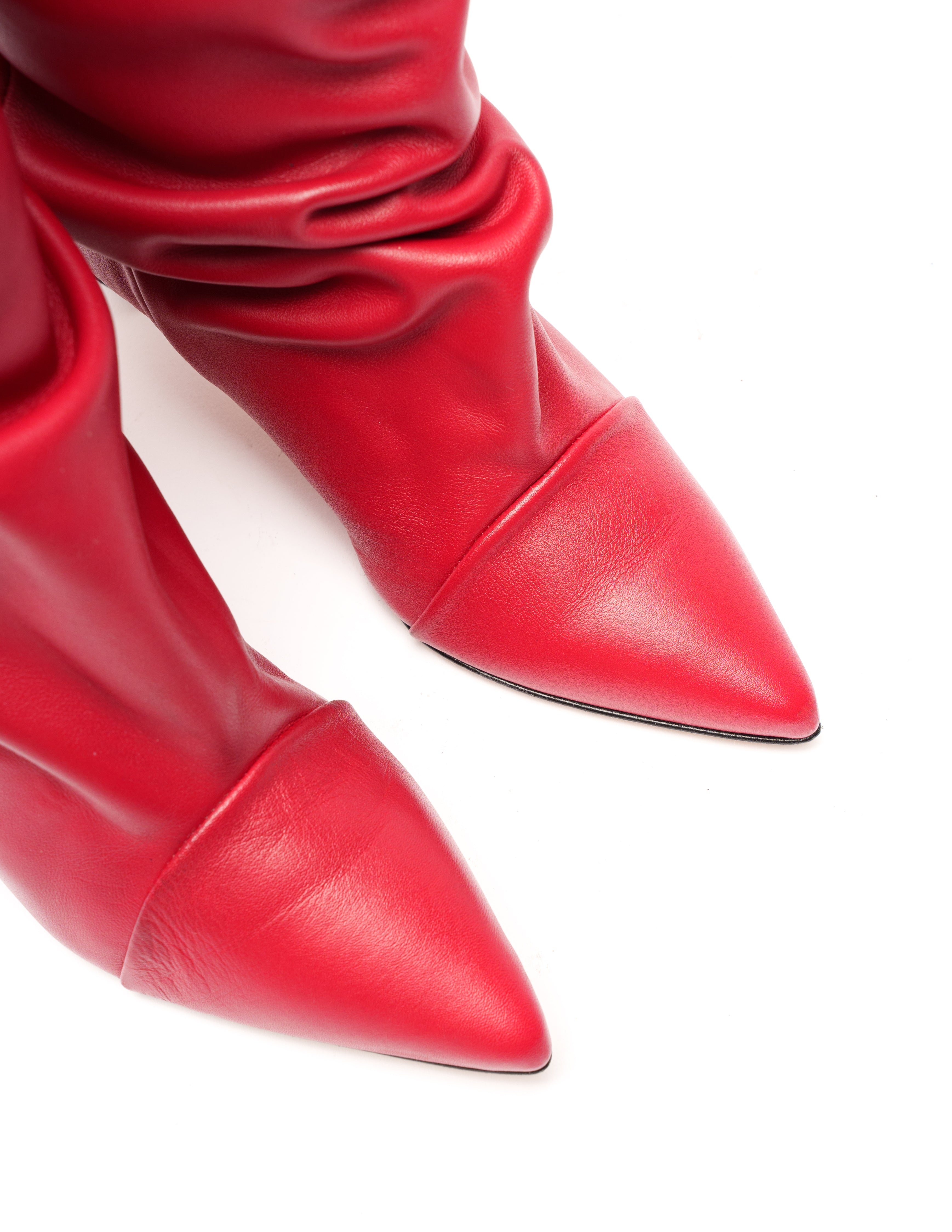 JENNIFER - High knee tubular boot in real red leather with draped effect. 5 cm heel.