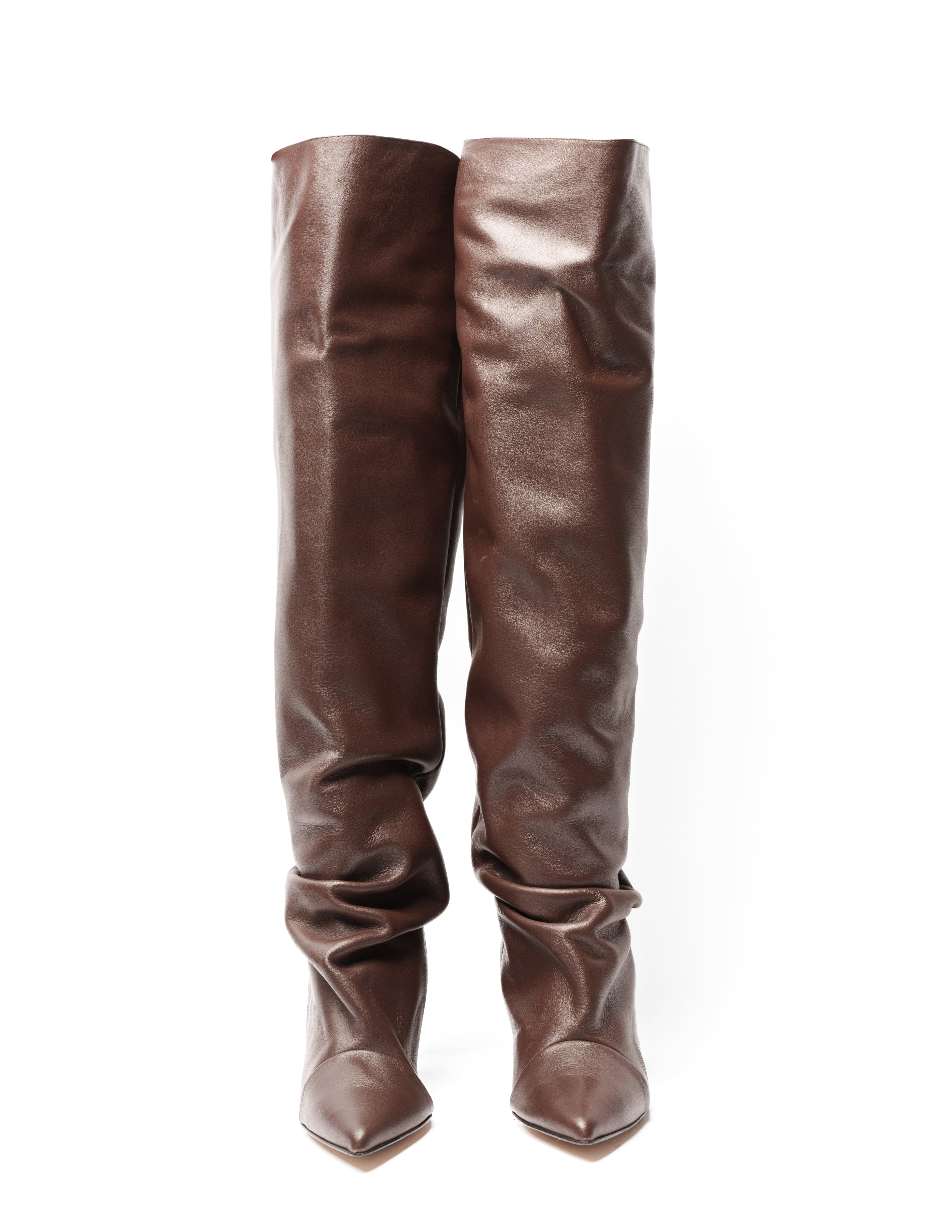 JENNIFER - Knee-high tubular boot in genuine Chocolate leather with draped effect. 5 cm heel.