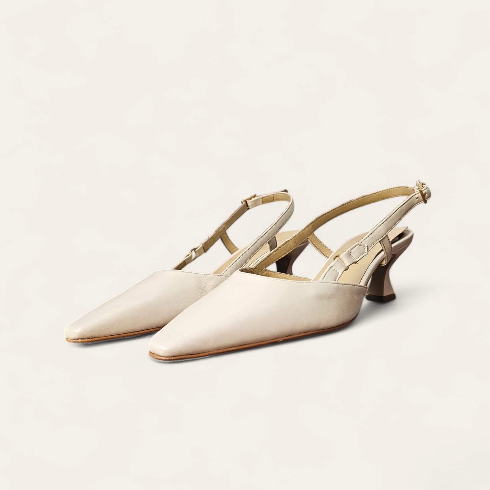 DK - Pointed Slingback Pumps in Genuine Butter Leather - 5cm Heel