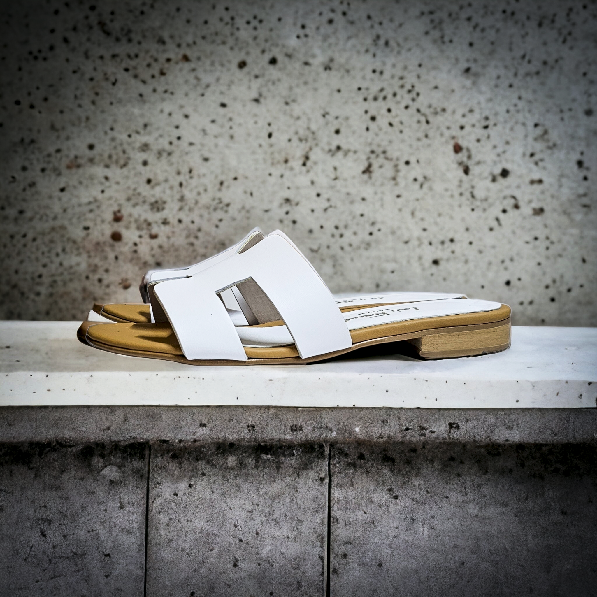 POSITANO - Zapatilla Artesanal Hecha a Mano en Piel Genuina Blanca