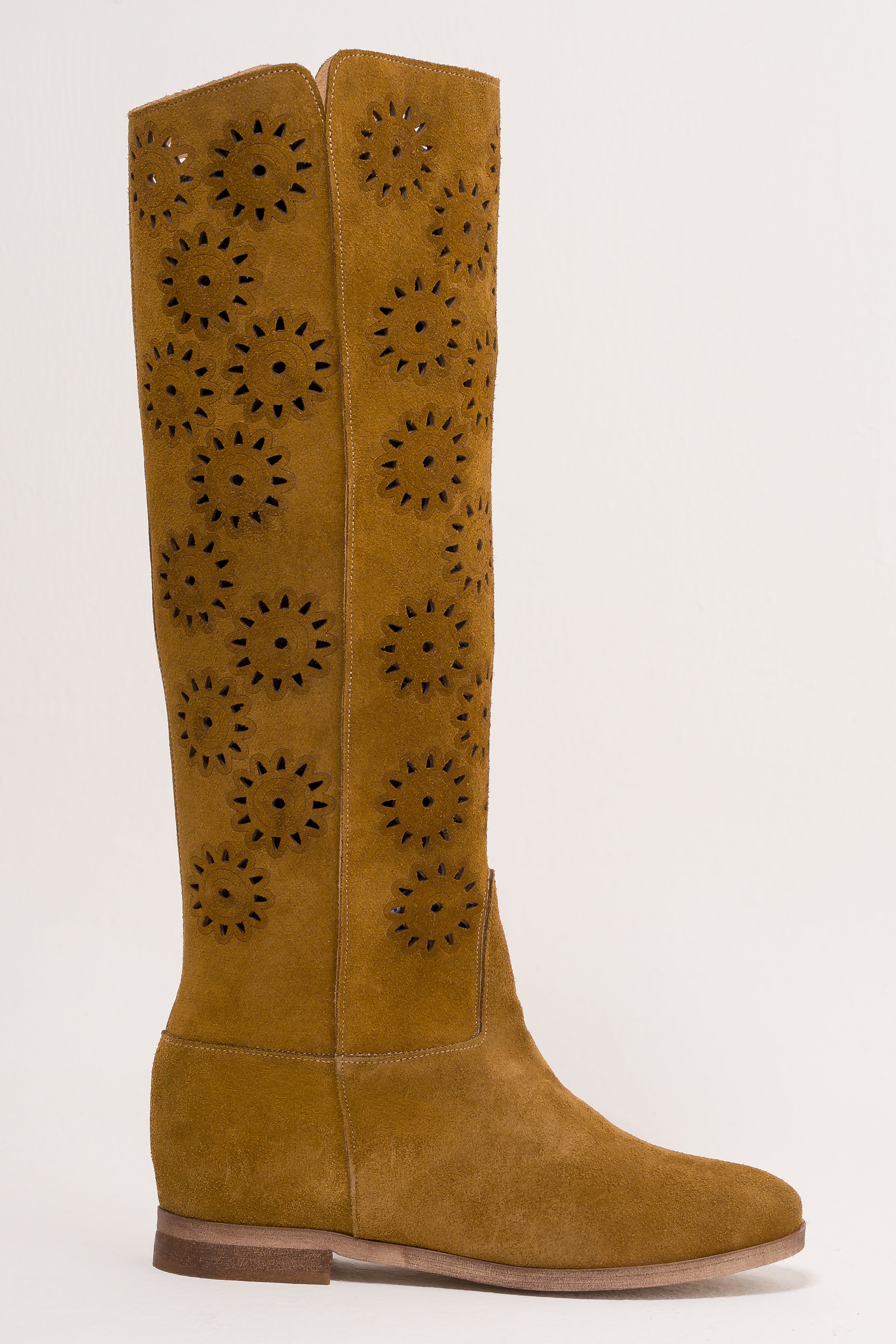 R40_SUN - Tubular boot in real suede and perforated leather with internal lift