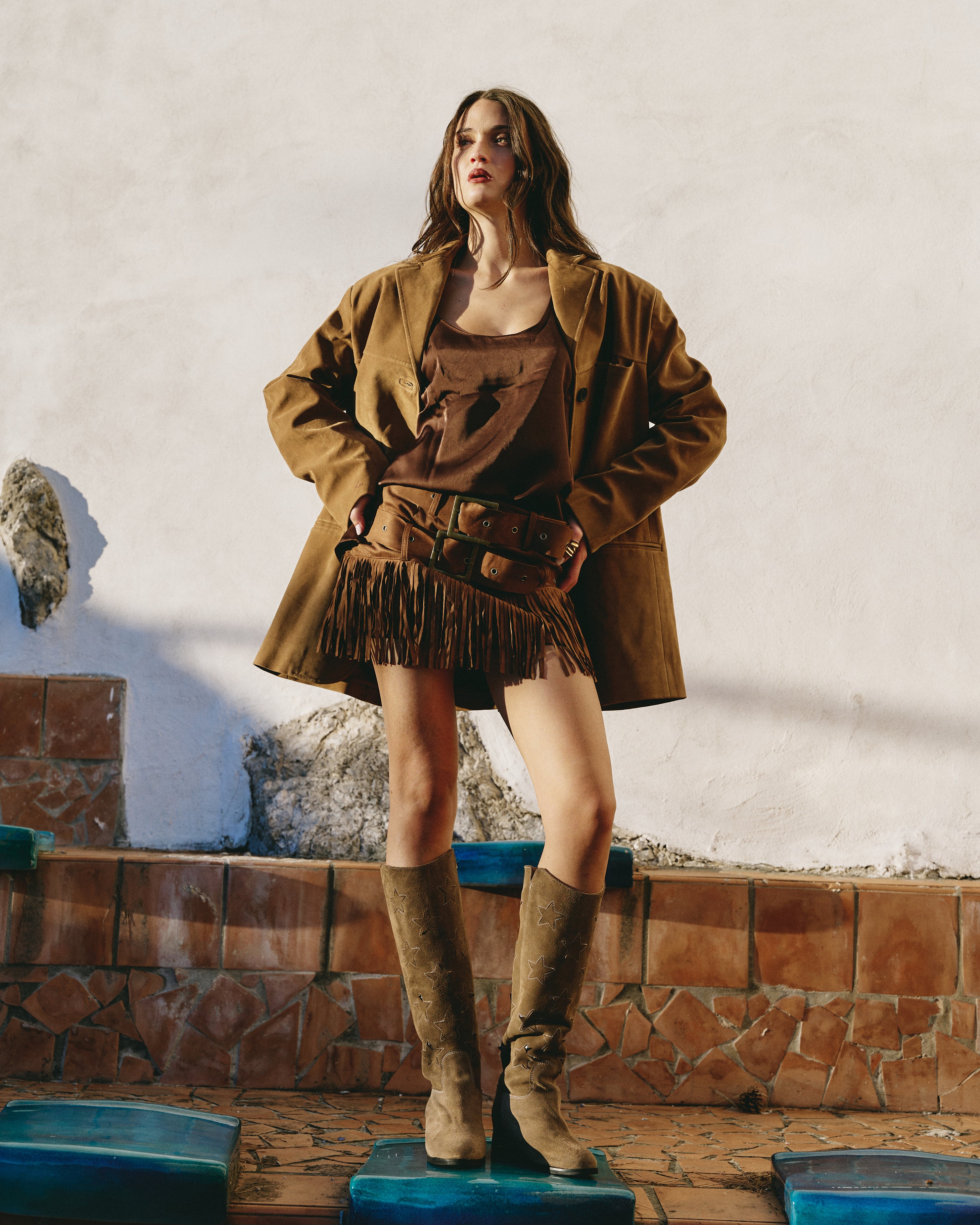 R30 STARS - Tubular boot in Bark Suede with stars and internal wedge