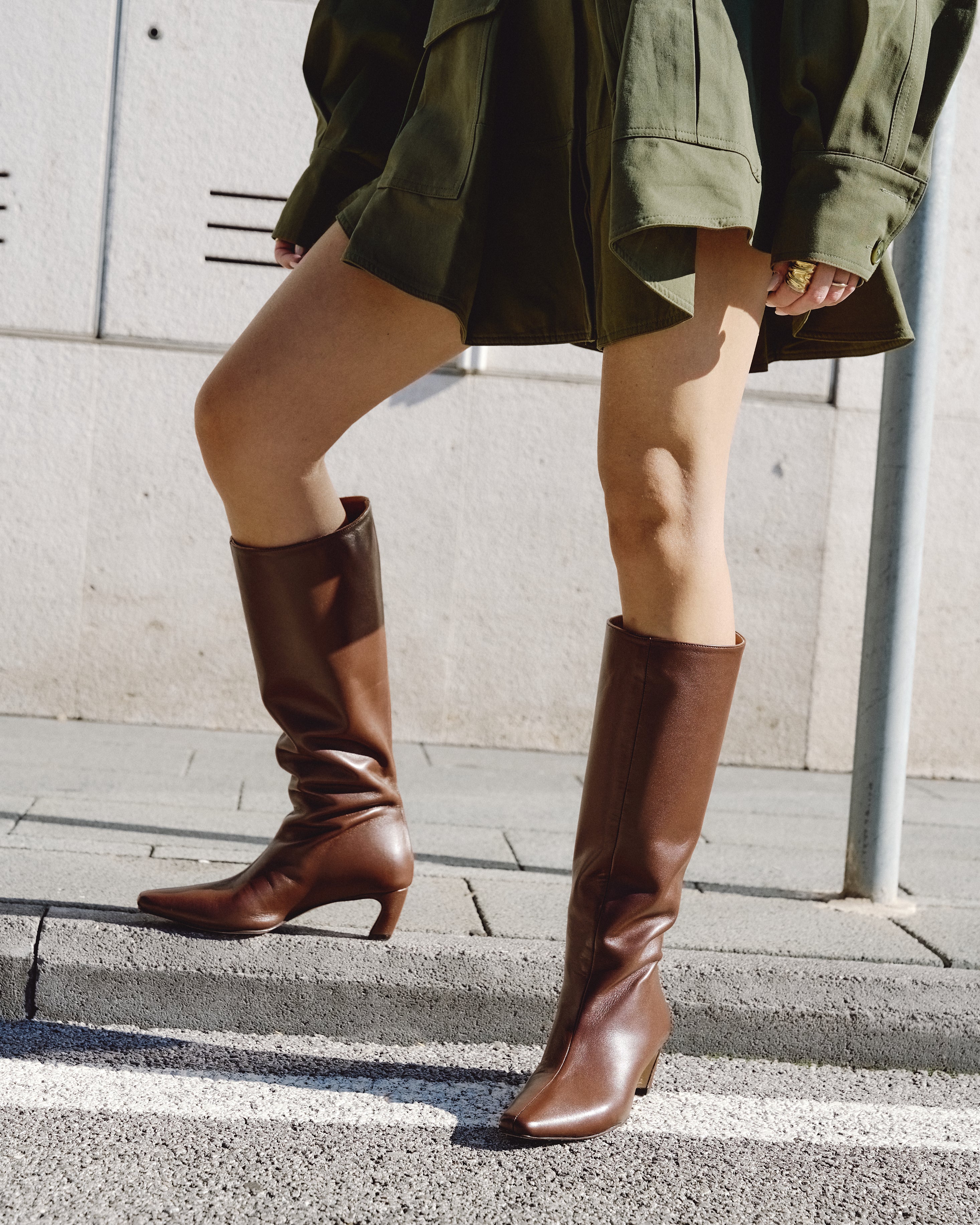 JADE - Stivali Cuissard  in Vera Pelle Cioccolato - Tacco Roghetto 5 Cm