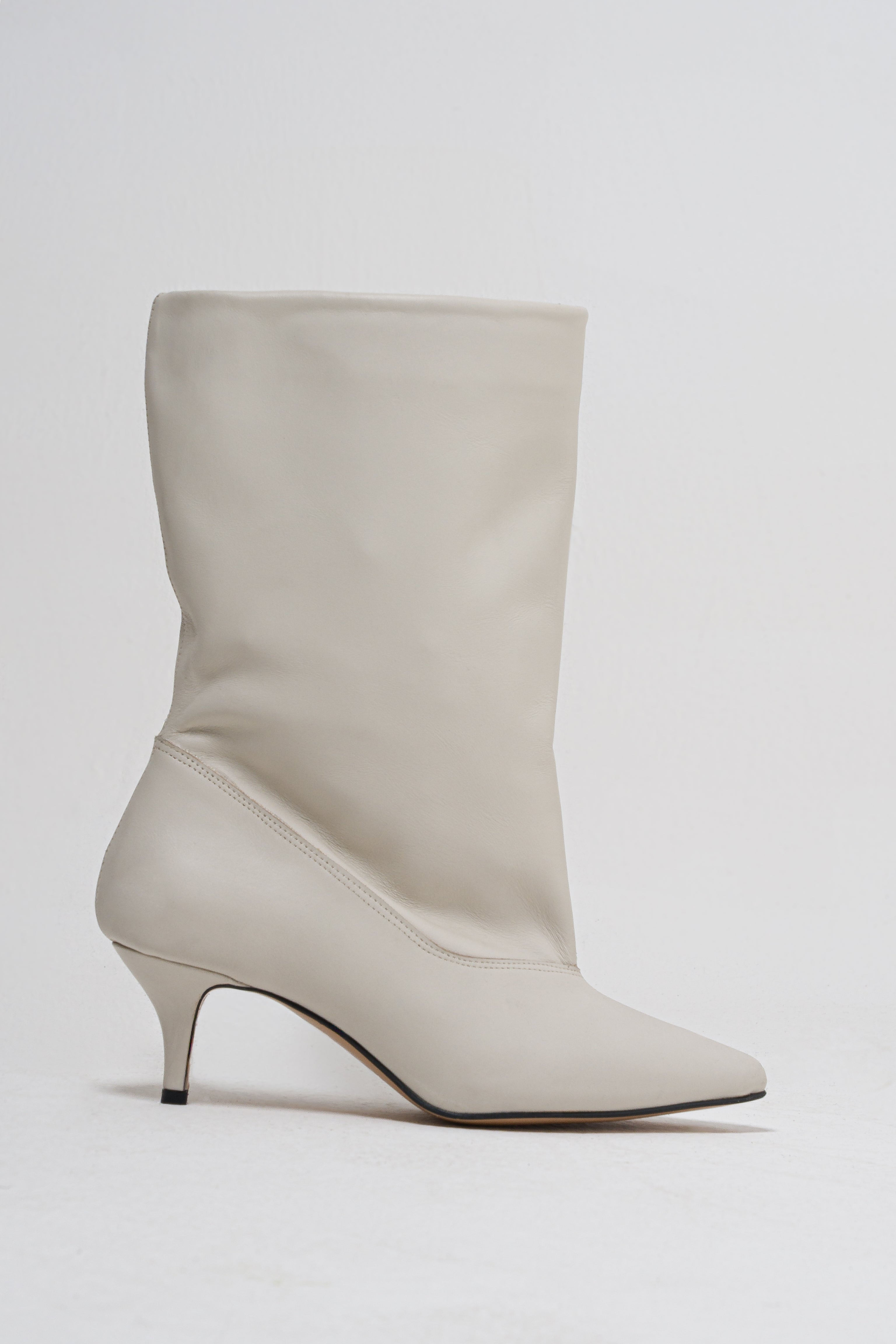 ZENDAIA_LOW - Stivaletto Tubolare in Vera Pelle Panna con Tacco Rocchetto 7 Cm