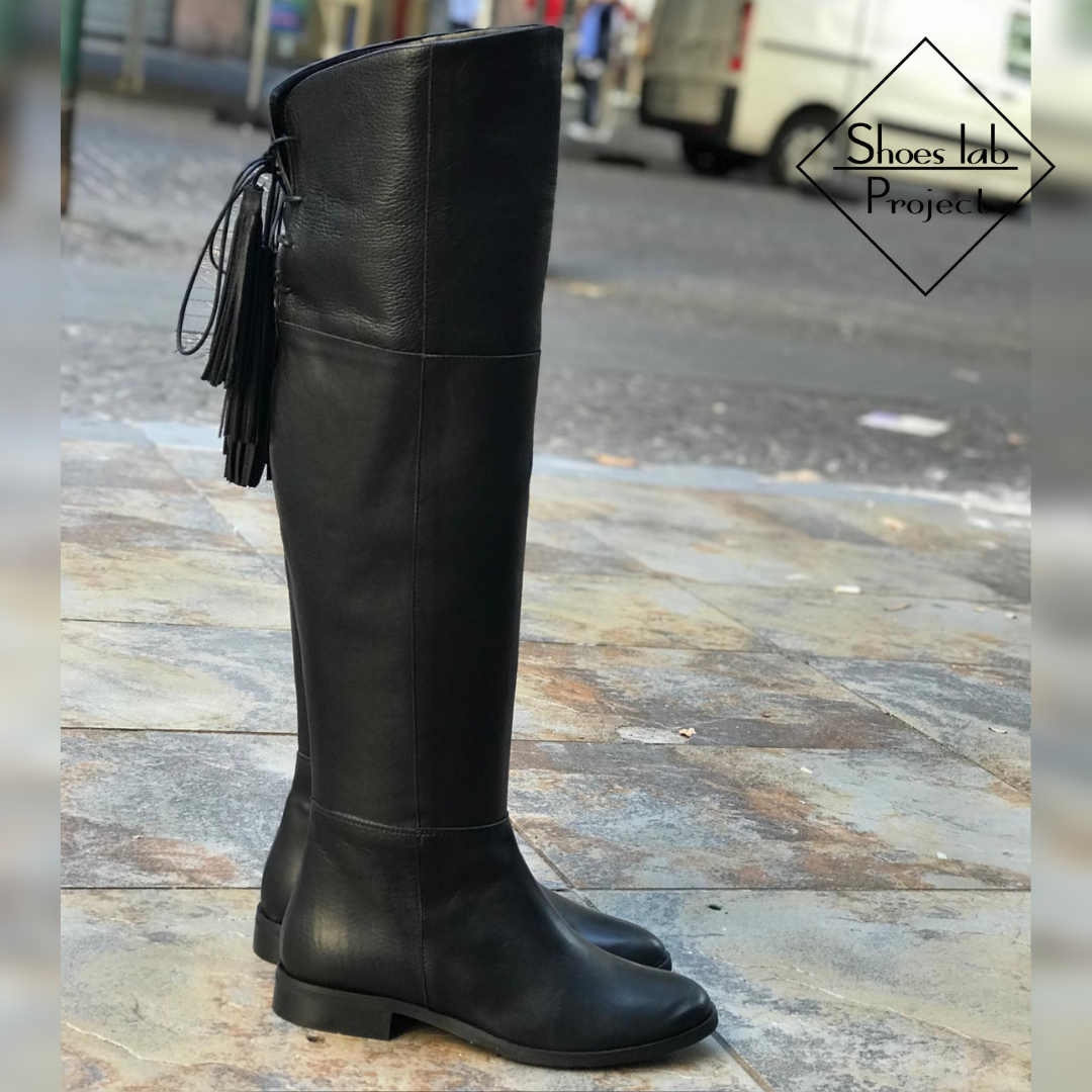 1500_NEW - Black genuine leather tubular boot with zip and tassel