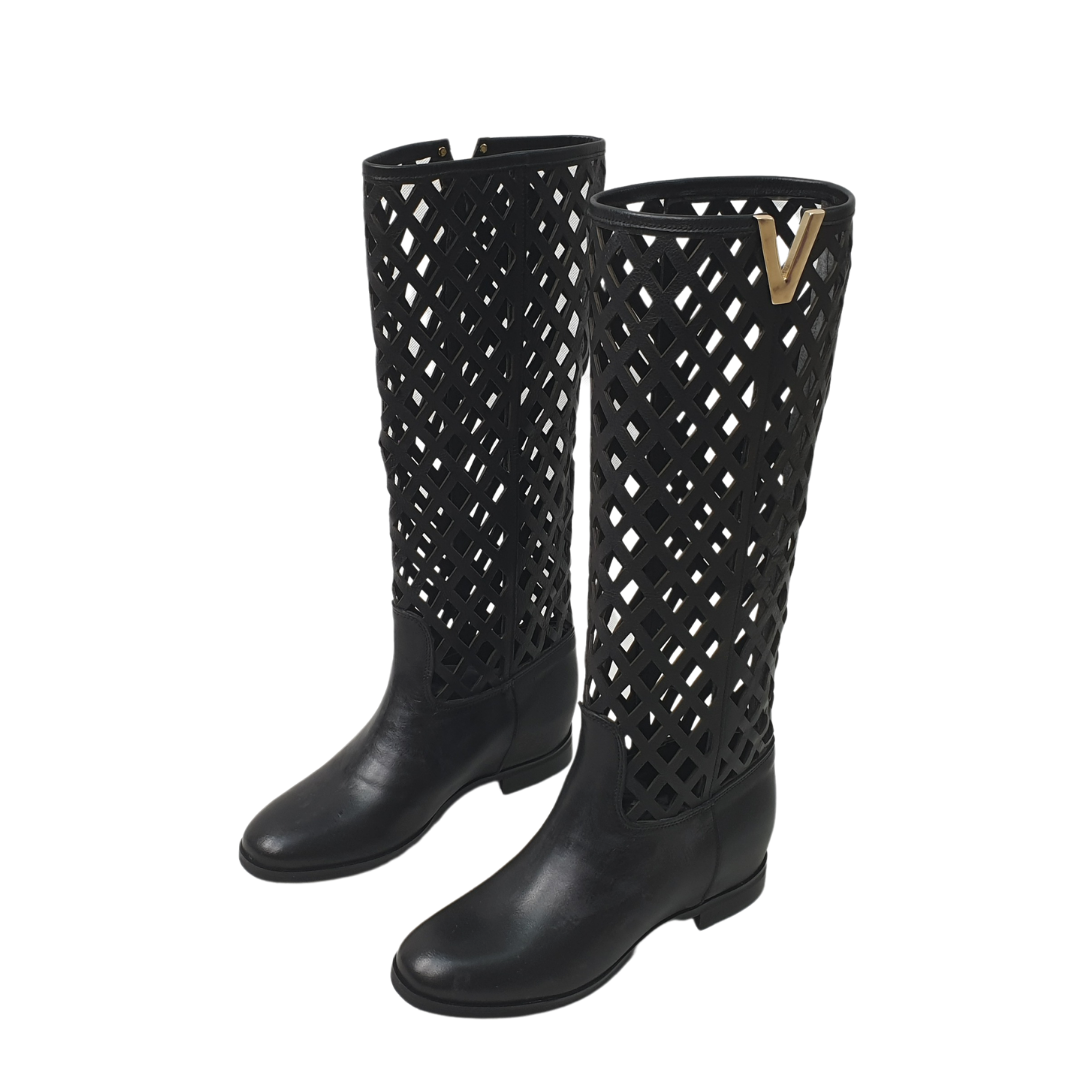 R120_NET - Tubular boot in Perforated Black Genuine Leather with golden accessory and internal rise