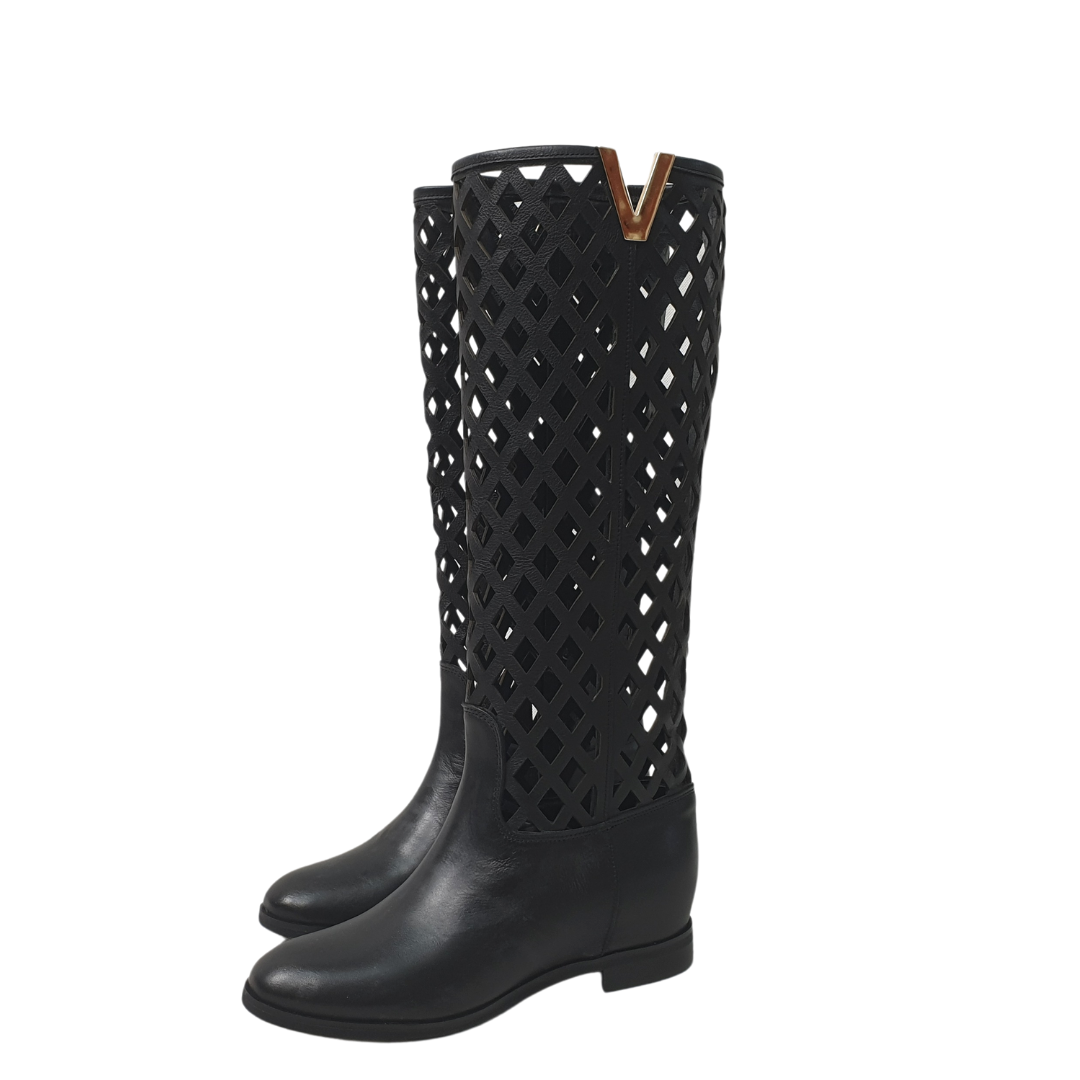 R120_NET - Tubular boot in Perforated Black Genuine Leather with golden accessory and internal rise